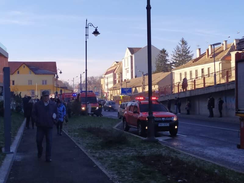 VIDEO FOTO Plin de pompieri la mall-ul Promenada Sibiu