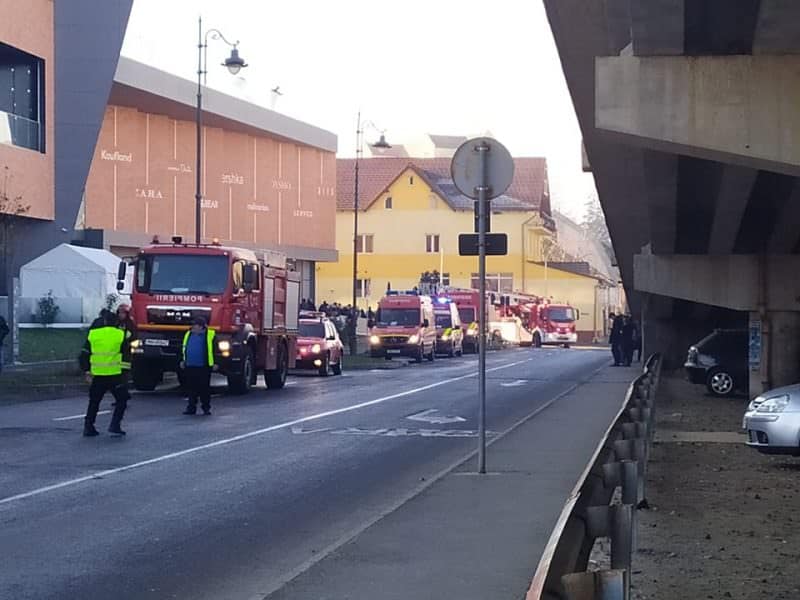 video foto plin de pompieri la mall-ul promenada sibiu