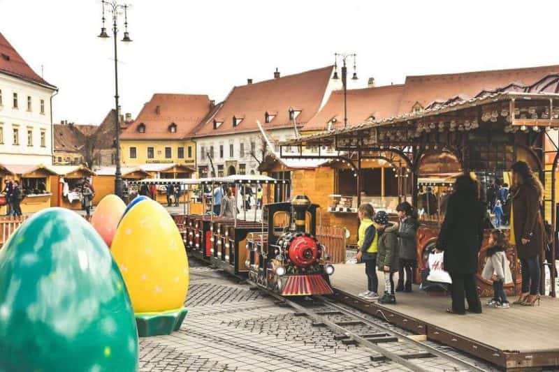 se apropie sărbătoarea învierii domnului - când începe târgul de paști de la sibiu