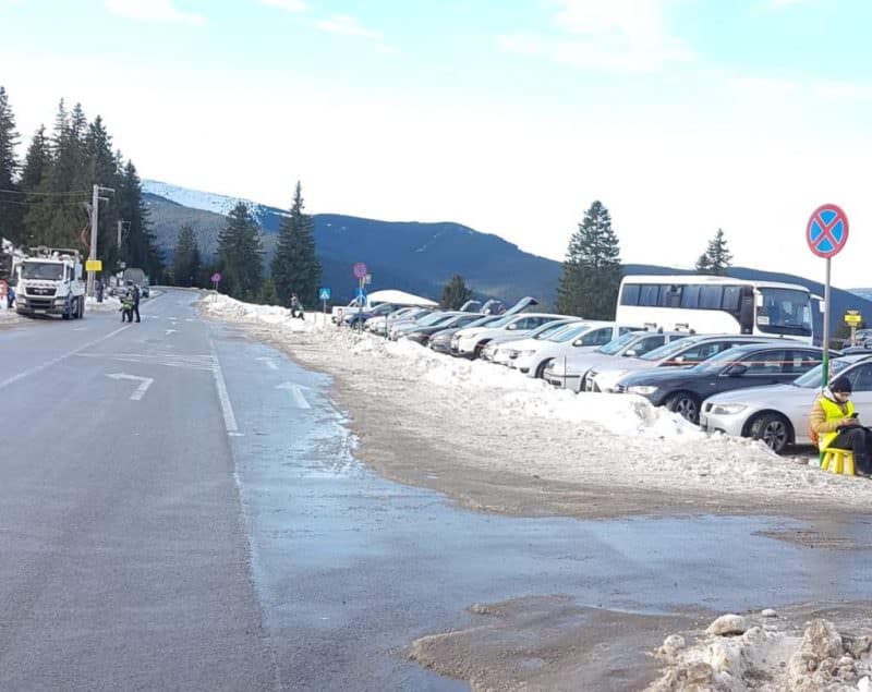 FOTO Atenție, șoferi - Indicatoare noi la Arena Platoș Păltiniș - Oprirea este interzisă