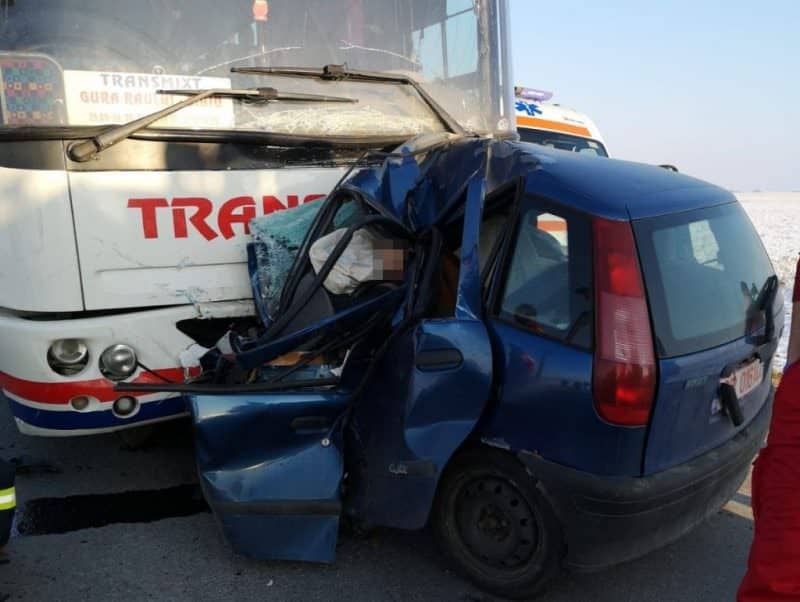 update foto accident mortal între cristian și orlat - șofer strivit sub un autocar