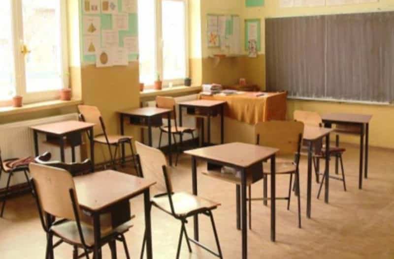 ministrul educaţiei promite că va anunţa "în scurt timp" ce se va întâmpla cu examenele naţionale