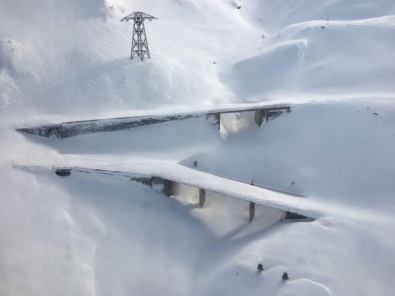 FOTO Iarnă doar la munte - Cum arată Transfăgărășanul în luna februarie