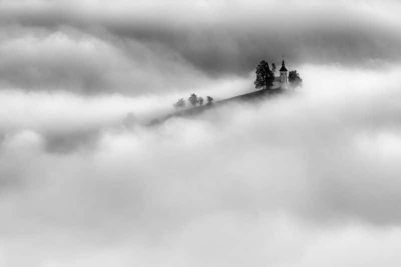 foto - fotografii spectaculoase din sibiu, premiate internaţional; fotograful, cel mai vechi păpuşar al oraşului