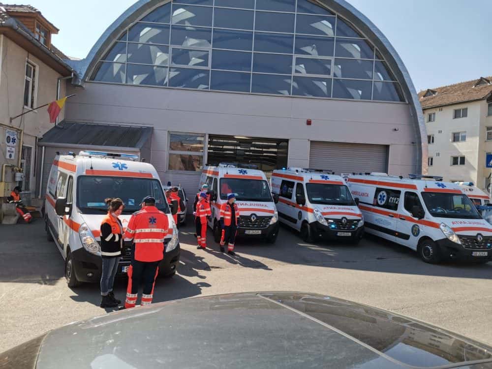 video - moment de reculegere la sibiu în memoria ambulanțierului răpus de coronavirus