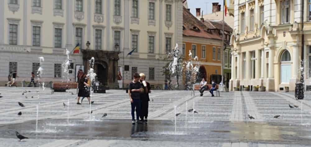 urmează două săptămâni călduroase la sibiu - vom avea și zile ploioase