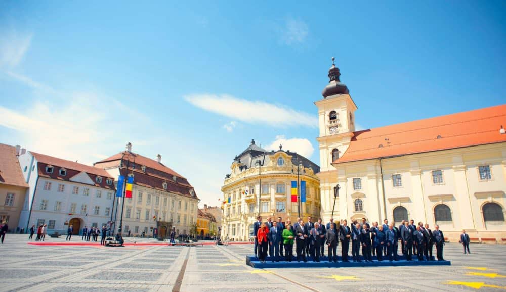 video foto: ziua în care la sibiu s-a scris istorie - patru ani de la summitul ue