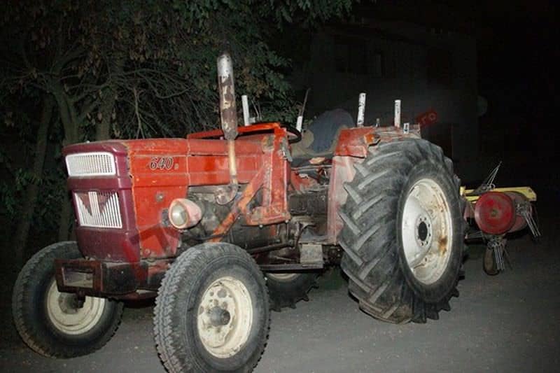 Au furat un tractor, l-au condus băuți prin Ighișu Nou și Valea Viilor, apoi s-au luat la bătaie