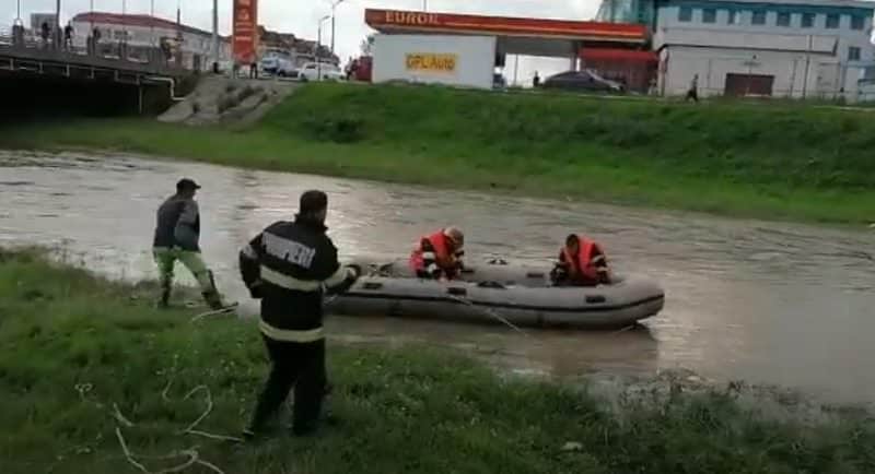 update video: copil de patru ani căzut în râul cibin