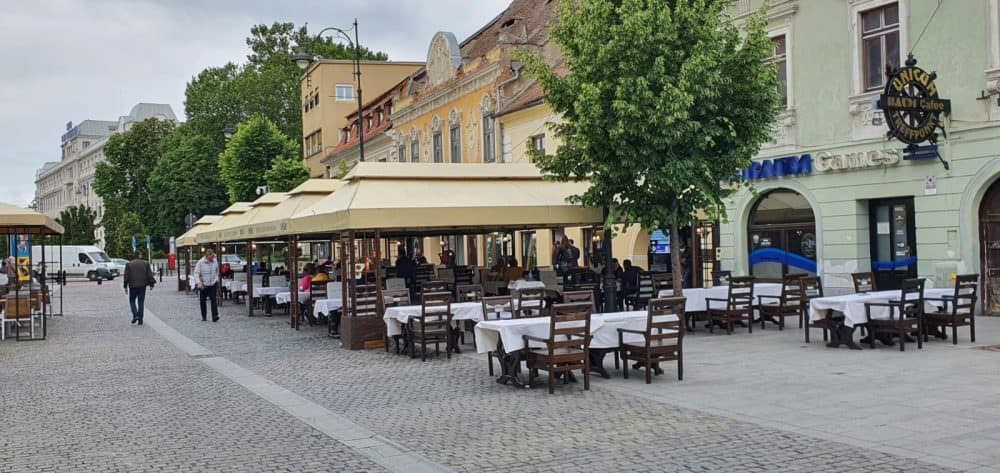 foto terasele au revenit la viață în sibiu - majoritatea s-au redeschis de luni