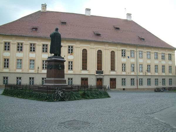 topul celor mai bune licee din sibiu - cine conduce în clasament