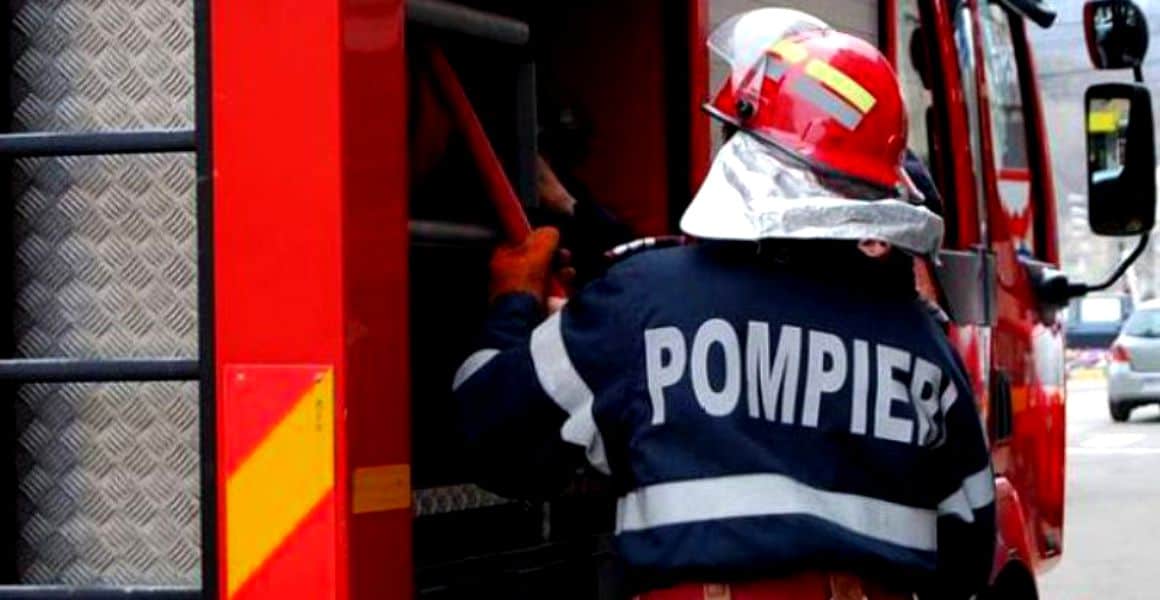 incendiu la un bloc din cartierul arhitecților - cincizeci de persoane s-au autoevacuat