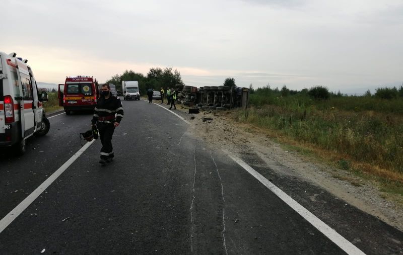 update foto doi morți și trei răniți grav într-un accident pe dn1, la scoreiu