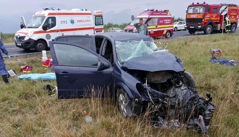 update foto doi morți și trei răniți grav într-un accident pe dn1, la scoreiu