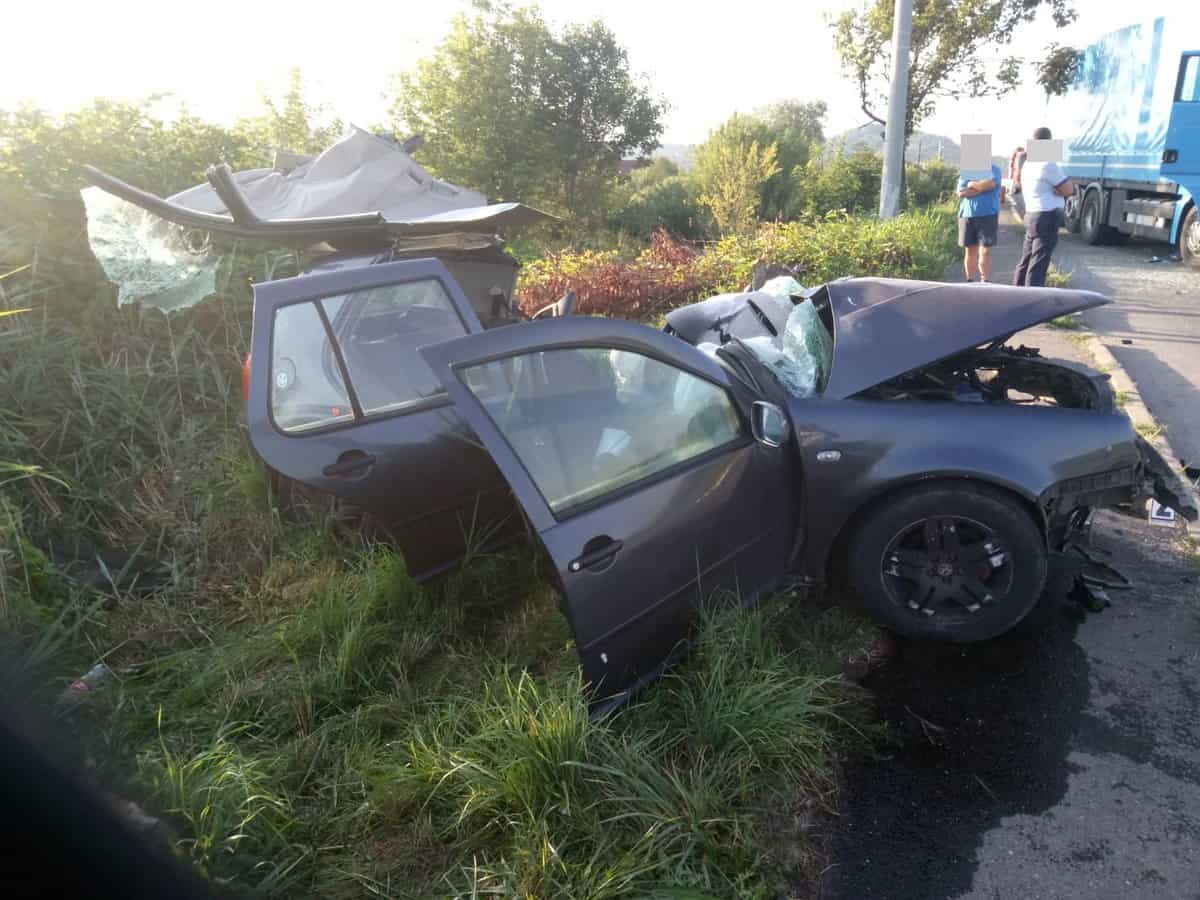 Tragedia de miercuri dimineață - Sibianul zdrobit de TIR avea doar 24 de ani