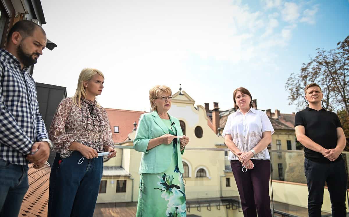 foto: s-au finalizat lucrările la baia populară sibiu – arată frumos