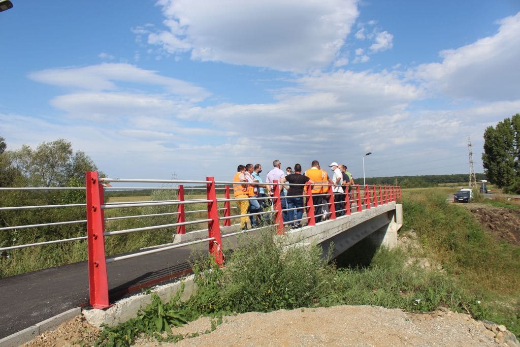 pista de biciclete din dreptul podului de peste seviș se închide temporar