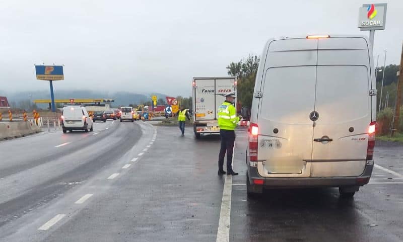 foto polițiștii au împânzit străzile la sibiu - au dat sute de amenzi