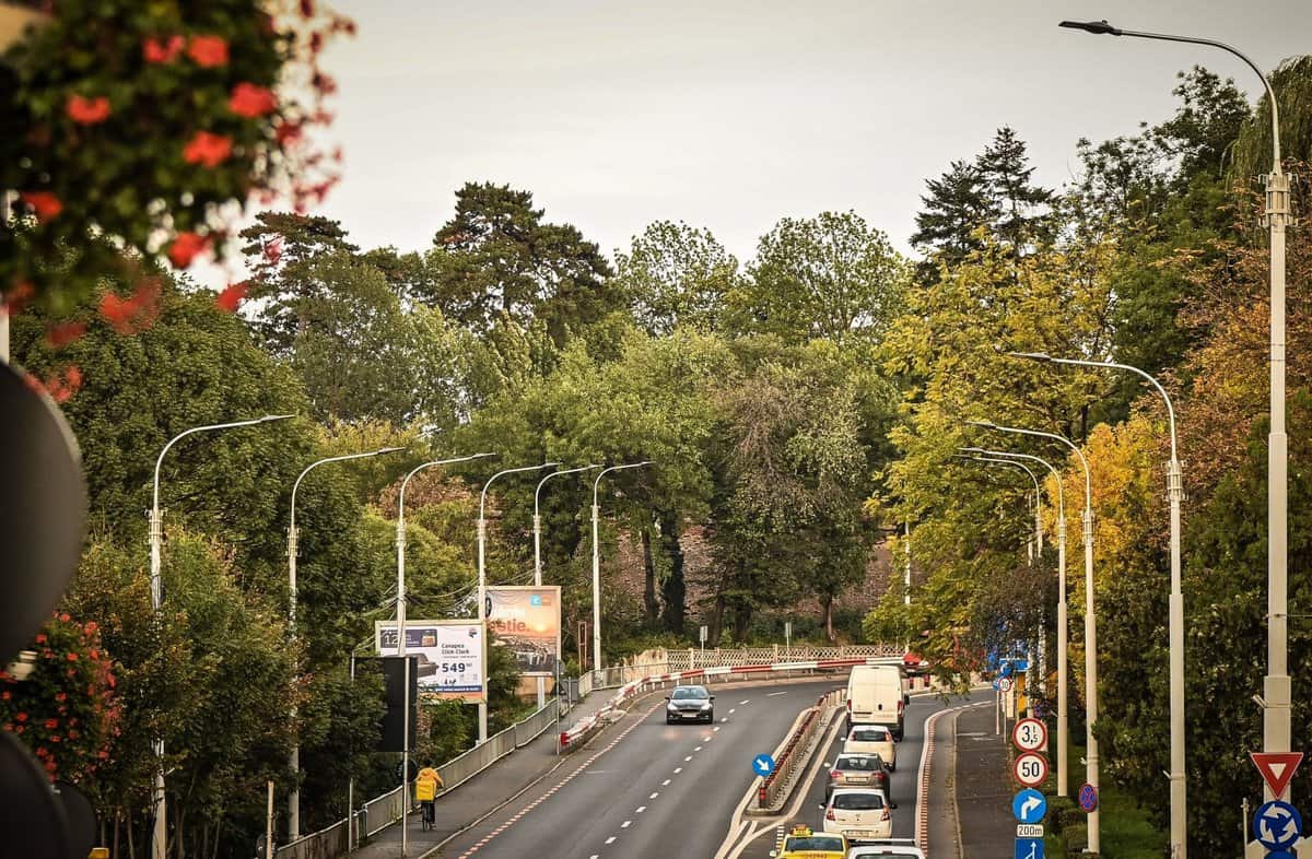 Patru bulevarde din Sibiu au iluminat nou, cu LED