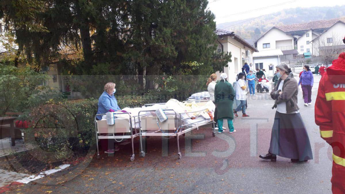 Dorel de la Argeș - Un spital evacuat din cauza paznicului care a dat cu spray lacrimogen după o pisică