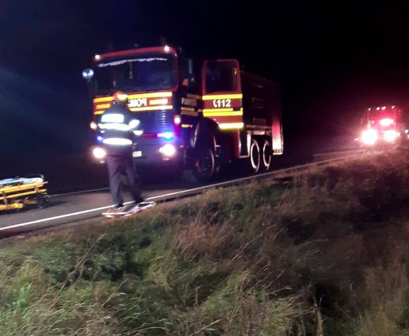 foto accident grav pe dn1 la arpașu de jos - mașină răsturnată și două persoane rănite