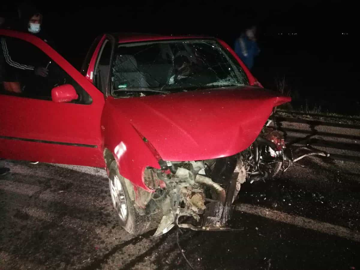 UPDATE FOTO: Șoferi răniți într-un accident între Avrig și Mârșa - Cel vinovat nu avea permis