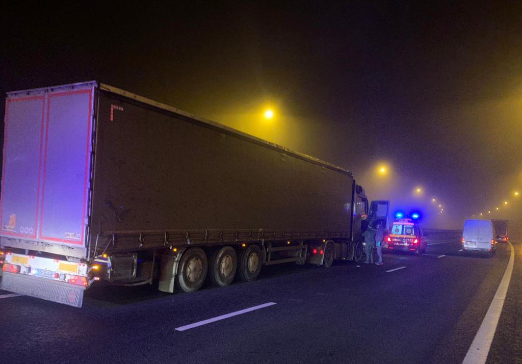 accidentul de luni seară de pe autostradă - șoferul tir-ului a murit