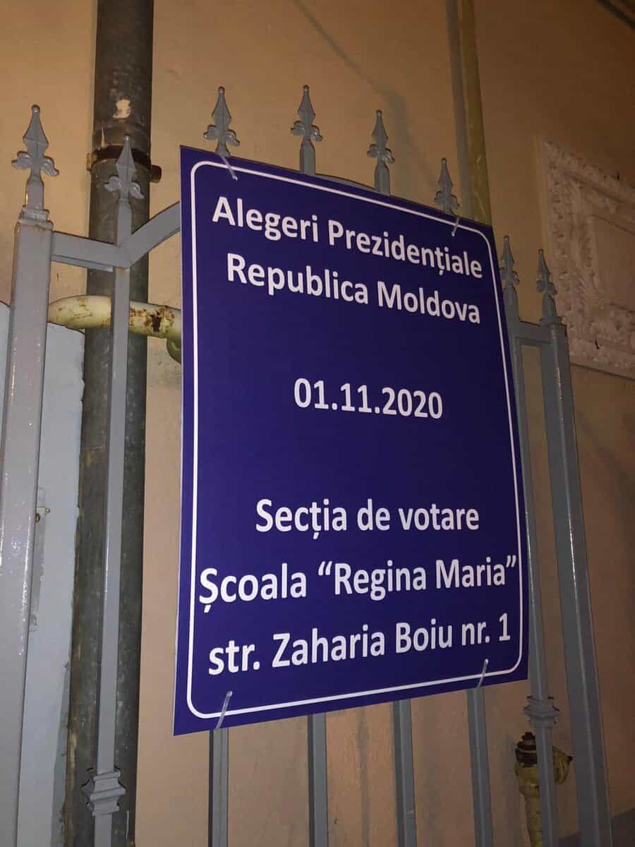 moldovenii din sibiu își aleg președintele - prezență mare la vot, chiar și în pandemie