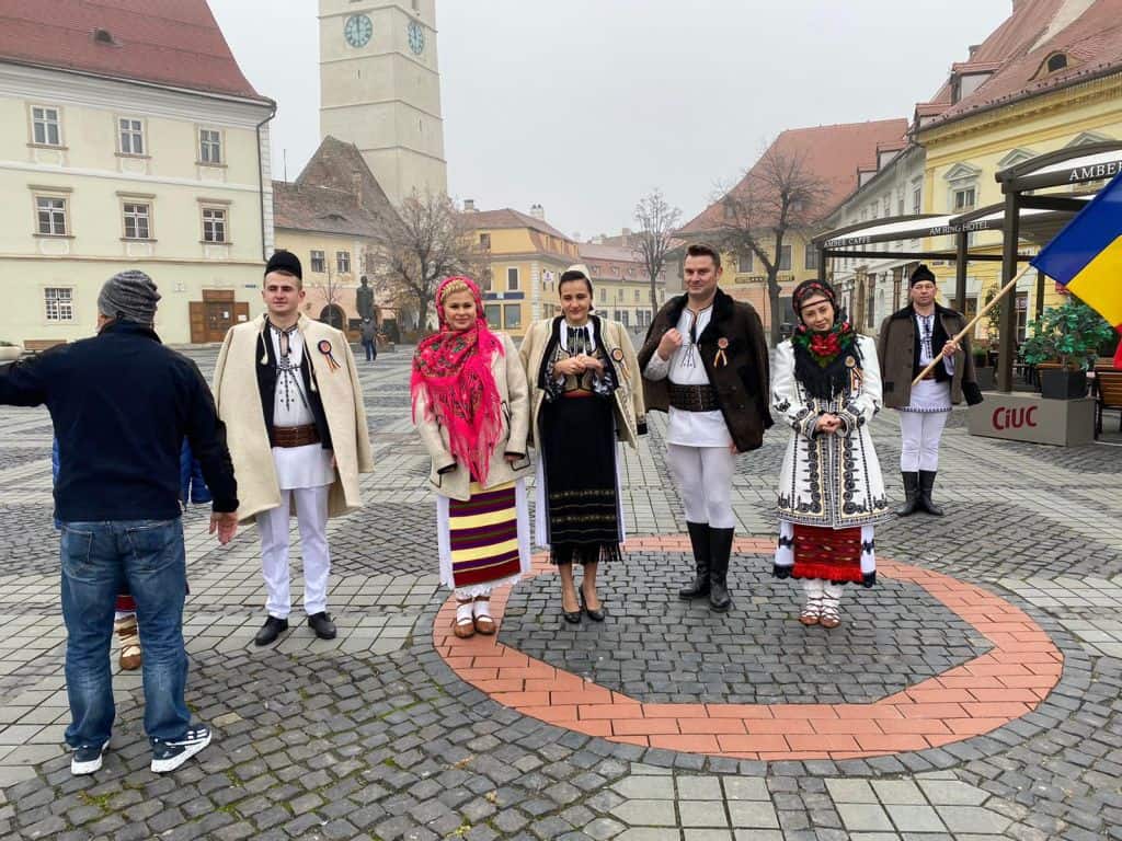 Junii Sibiului apar la Televiziunea Națională pe 1 decembrie - O parte din filmări au fost realizate la Sibiu