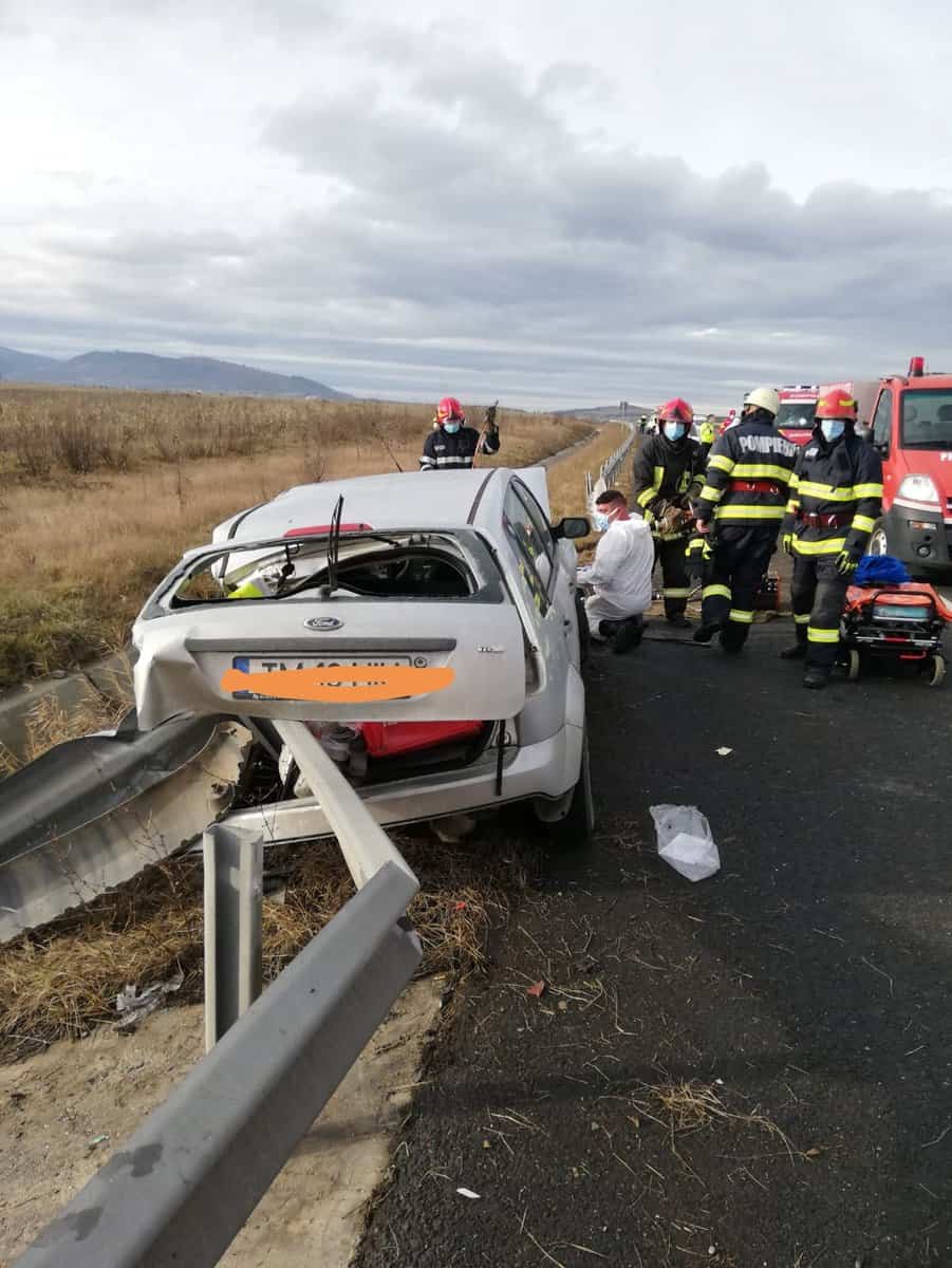 VIDEO: Accident pe Autostrada Sibiu - Deva. Mașină înfiptă în parapet