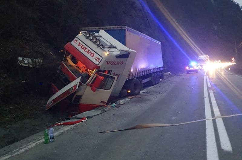 foto accident pe valea oltului - un copil de opt ani a fost rănit