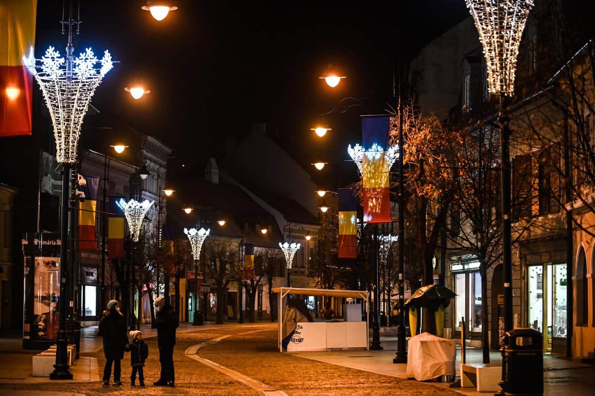 când se aprinde iluminatul festiv în sibiu - măsura primăriei pentru a economisi energie