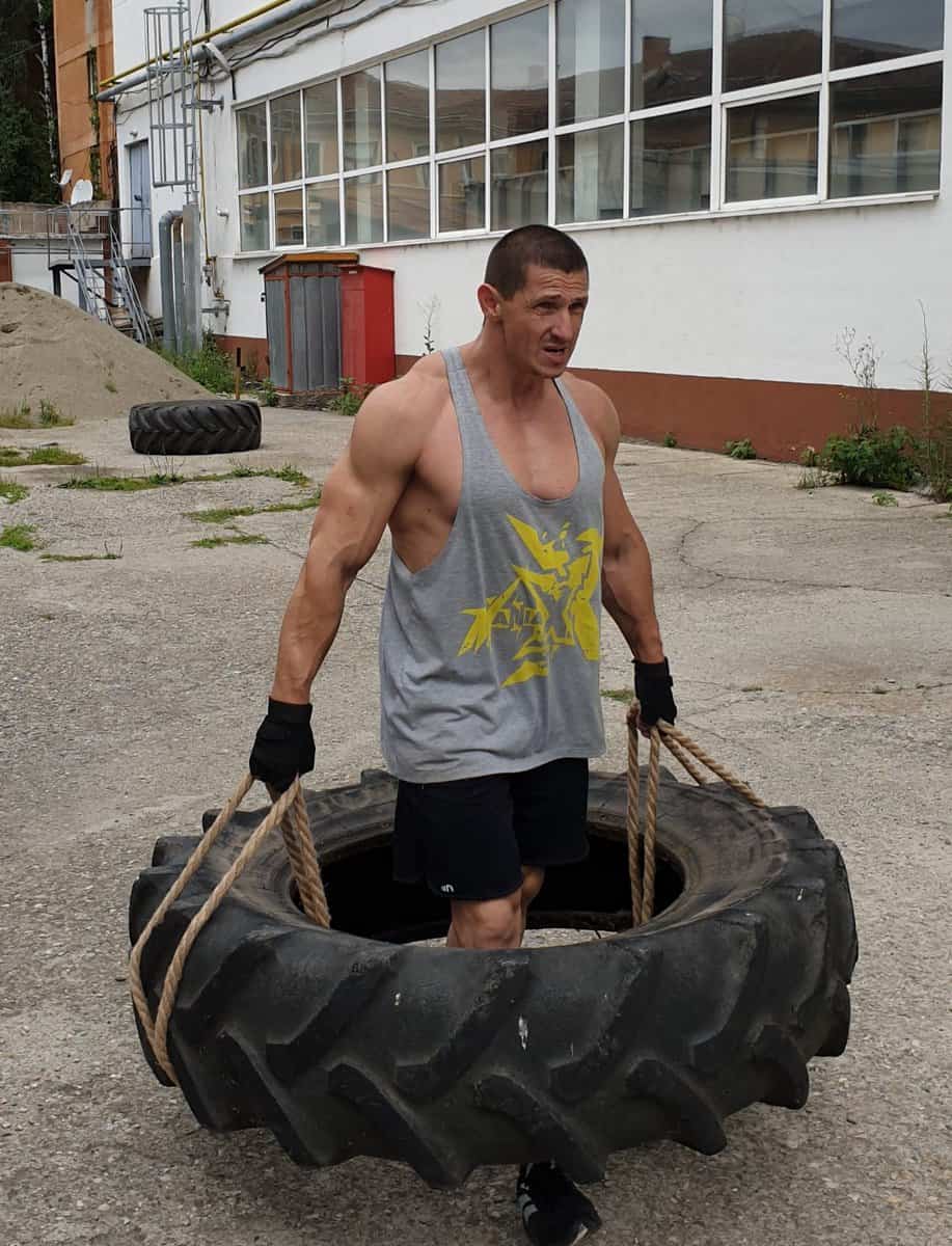 de la „mascați” la carieră de succes în fitness - radu țicău este unul dintre cei mai buni antrenori din sibiu