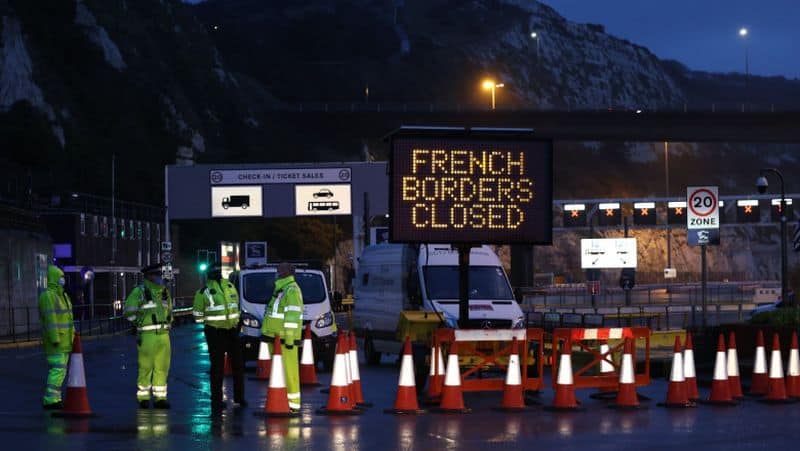 tir-iști români blocați de zeci de ore la granița dintre franța și anglia