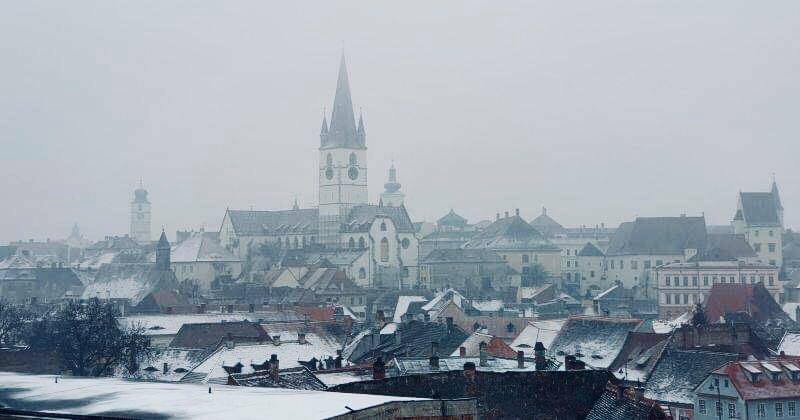 video foto prima ninsoare din 2021 la sibiu - ninge și la păltiniș, bâlea și pe valea oltului