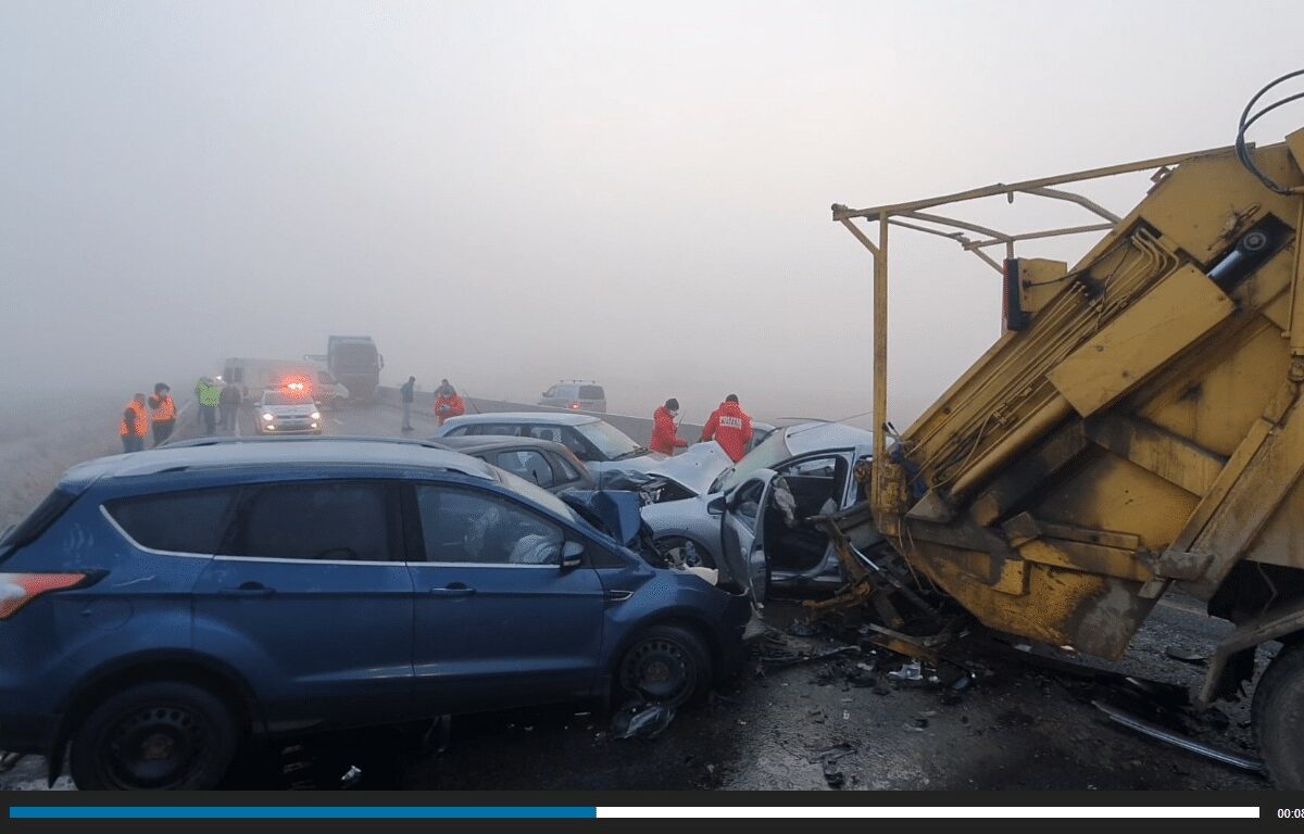 video foto - carambol cu 23 de mașini pe centura ocolitoare a brașovului