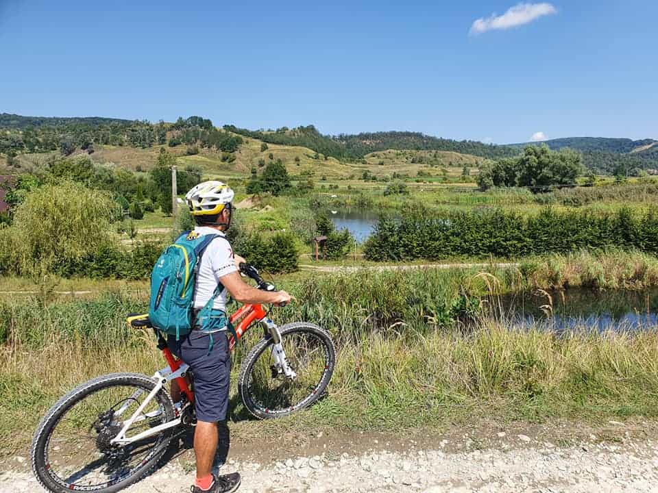 Cel mai cunoscut schior de tură al Sibiului - Mihai Voinescu a "înconjurat lumea" pe zăpadă