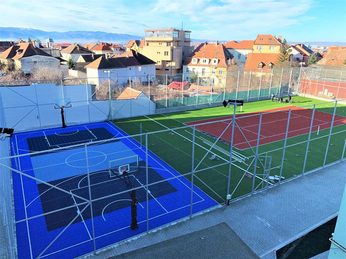 foto: terenuri multifuncționale de sport la facultatea de științe, reabilitate complet de ulbs