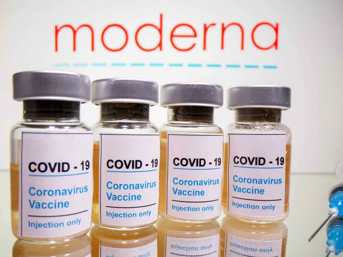 moderna vrea să introducă a treia doză de vaccin