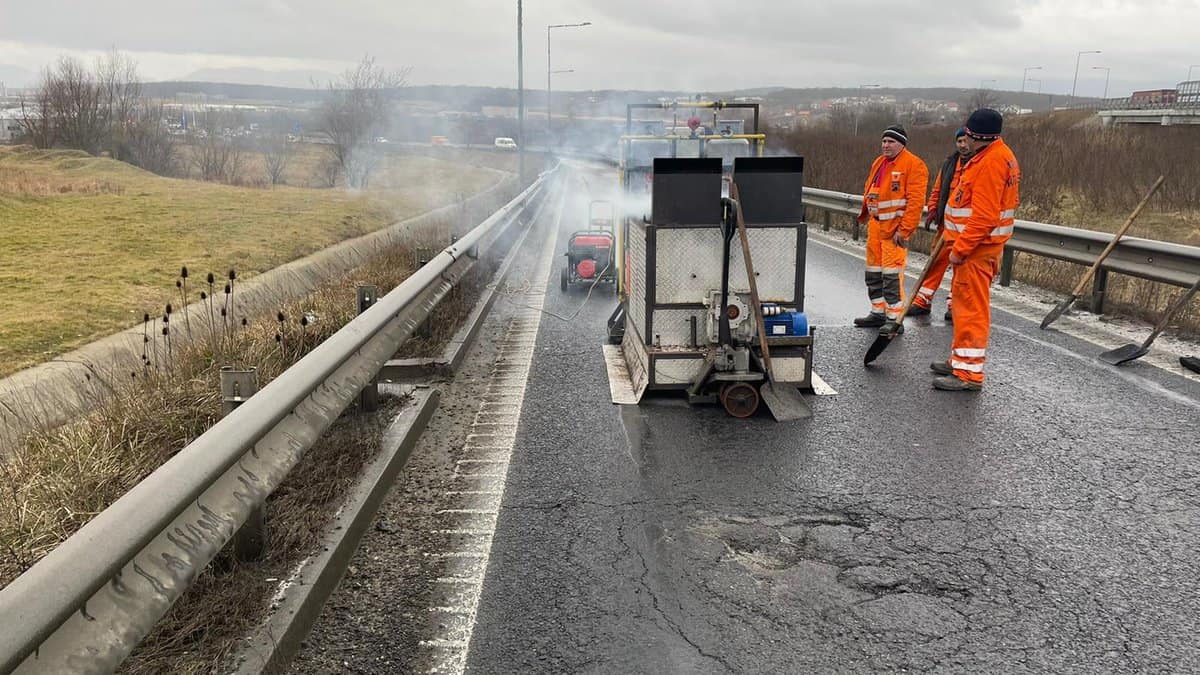 trafic blocat pe o bretea, la şelimbăr, pe autostrada a1 - se fac lucrări