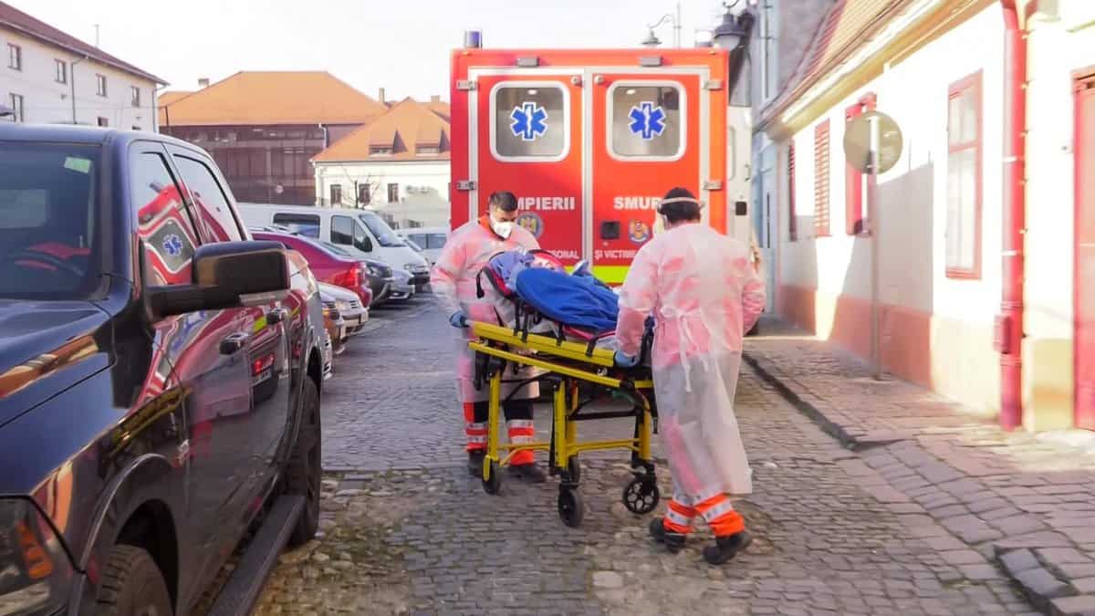 focar de coronavirus – bătrâni infectați cu covid 19 și abandonați într-un azil clandestin din sibiu (video foto)