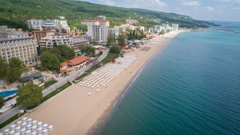 Bulgaria anunță cum va primi turiștii - vaccinați sau cu test negativ