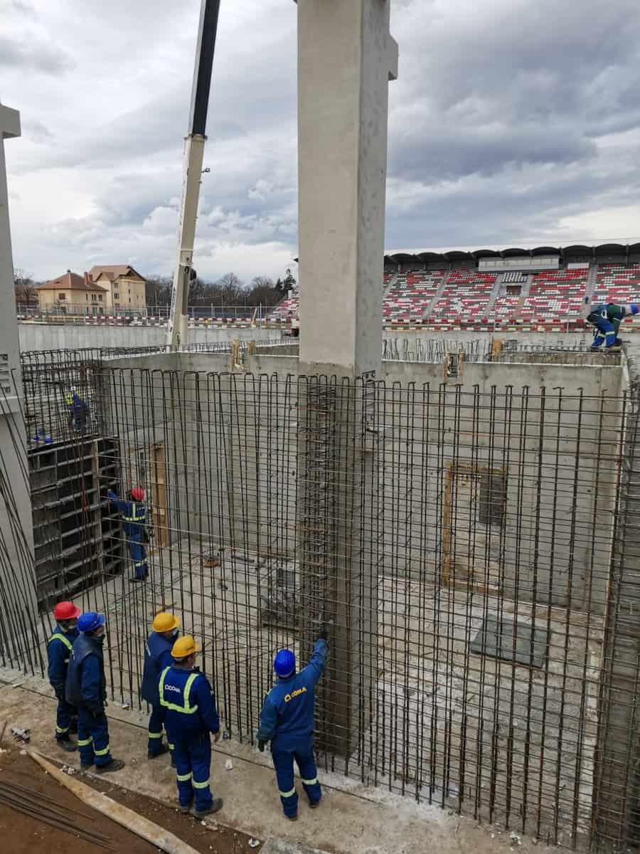 video foto - lucrările de la stadionul municipal - tribuna oficială prinde contur - arena va fi gata în 2022