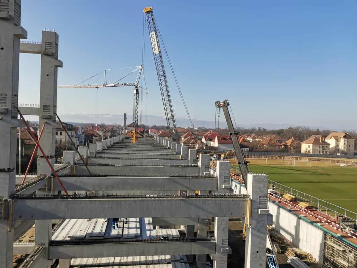 video foto - lucrările de la stadionul municipal - tribuna oficială prinde contur - arena va fi gata în 2022