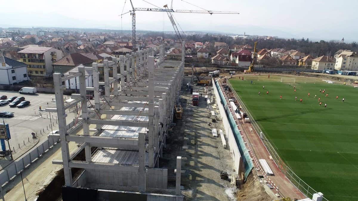 video foto - lucrările de la stadionul municipal - ’’bijuteria’’ de 24 milioane euro prinde contur