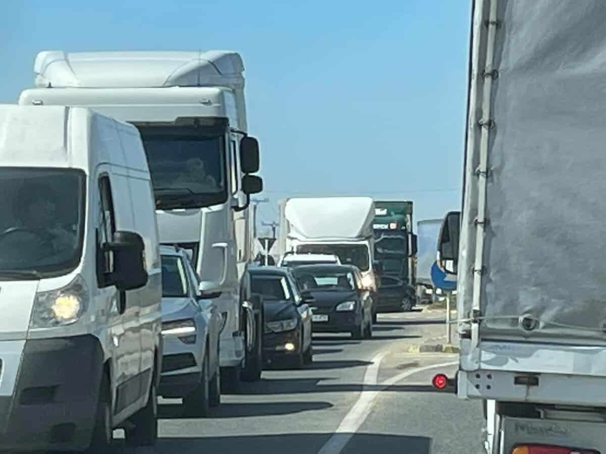 foto: efectul închiderii a1, între sebeș și cunța - cozi imense și trafic bară la bară