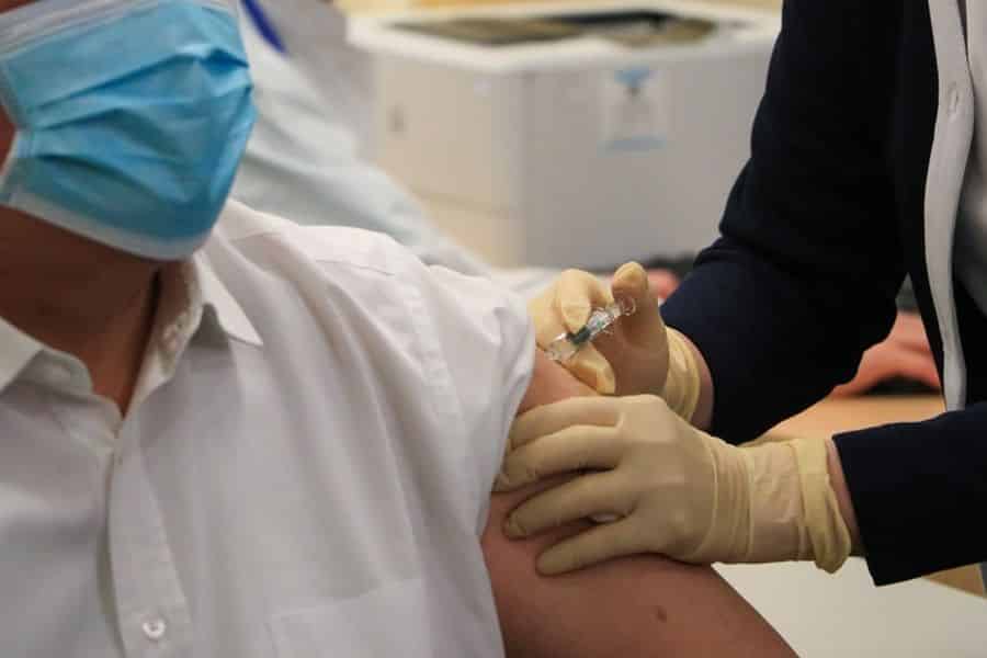 un bărbat din germania s-a vaccinat de peste 200 de ori împotriva coronavirusului