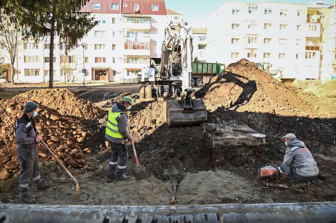 Stadiul șantierelor din Sibiu - Pista de biciclete între Ștrand și Sub Arini, gata pe jumătate