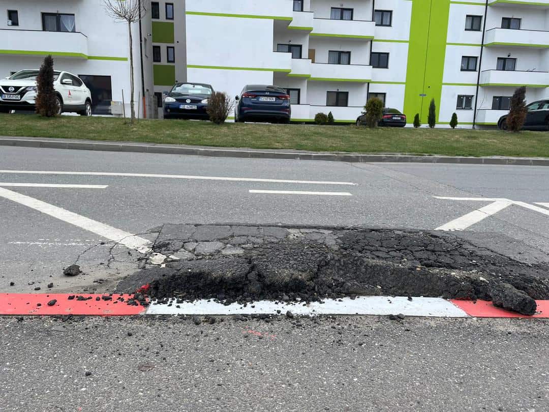 foto: strada țiglarilor arată ca după război - „ocolești o groapă și dai într-un canal”