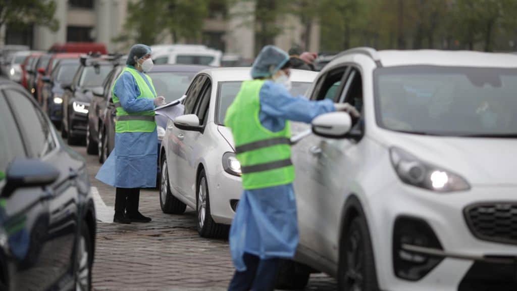 video - liber la vaccinare fără programare în orice centru din sibiu - a fost deschis și primul centru drive thru